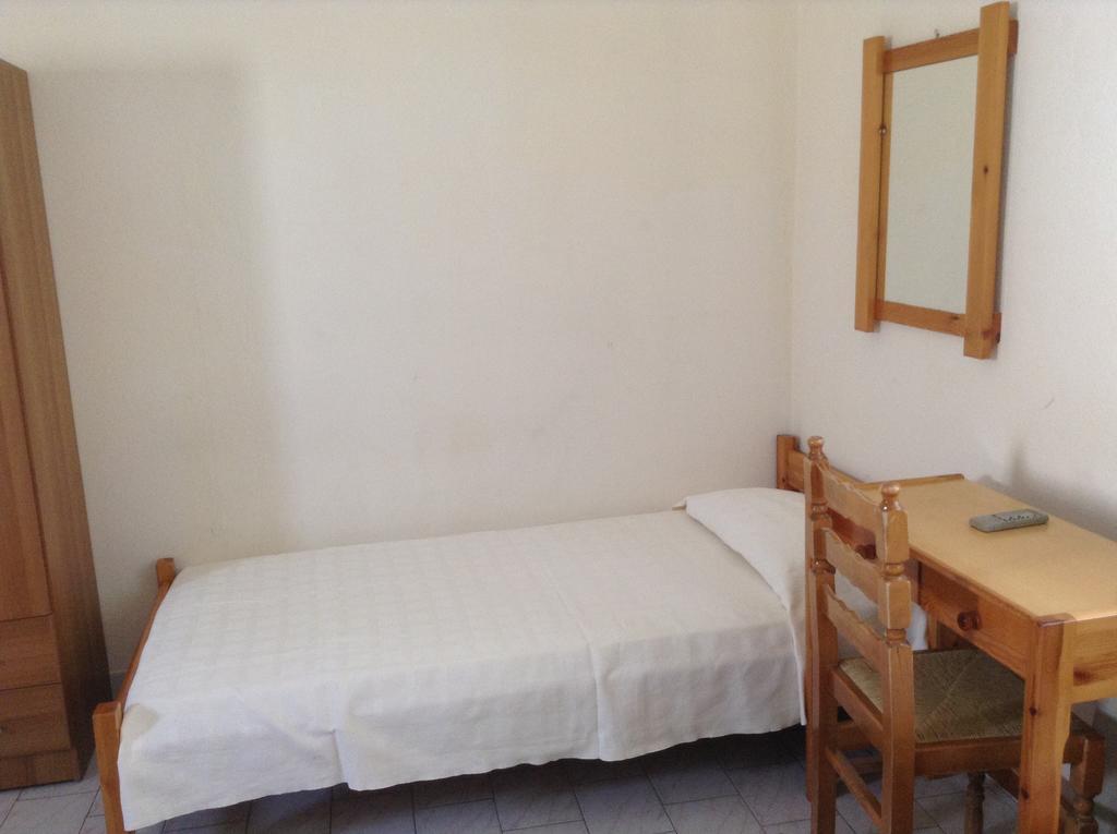 Rooms To Let Katerina & John'S Períssa Extérieur photo